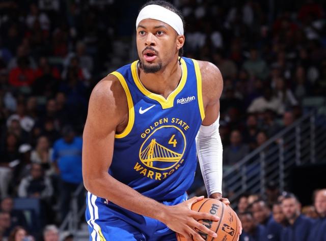 九游娱乐中国官网-21届第五位提前续约首轮秀 穆迪中产年薪落袋为安