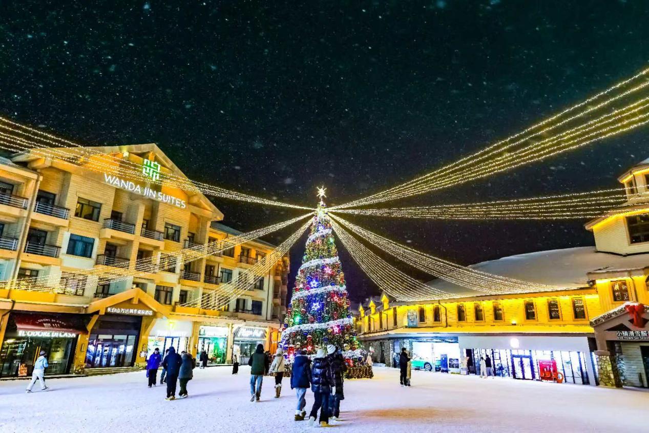 jiuyou-看“冰雪顶流”吉林如何玩转“以赛促游”