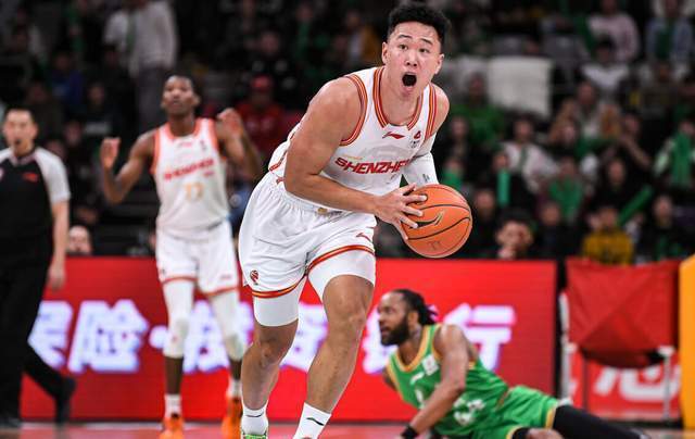 九游娱乐互动中心-CBA最新排名！上海狂胜北京杀回第2，黑马逼近前四，辽宁跌至第10