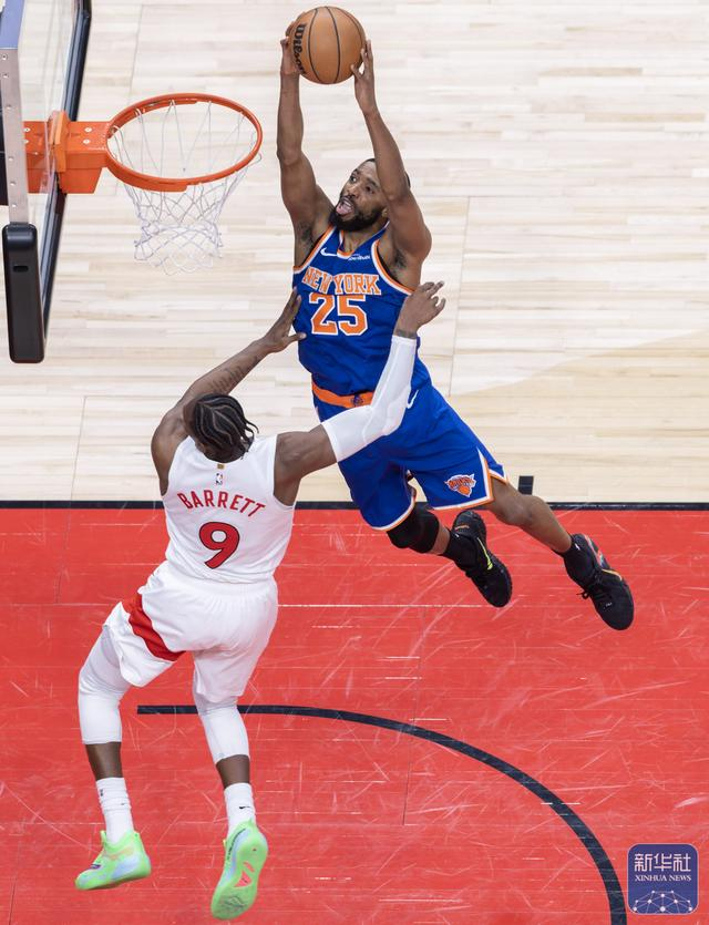 九游娱乐APP入口-篮球 | NBA常规赛:猛龙不敌尼克斯|英格拉姆|篮板球|罗宾逊|布兰登-英格拉姆|迈尔斯·布里奇斯_新浪体育_新浪新闻