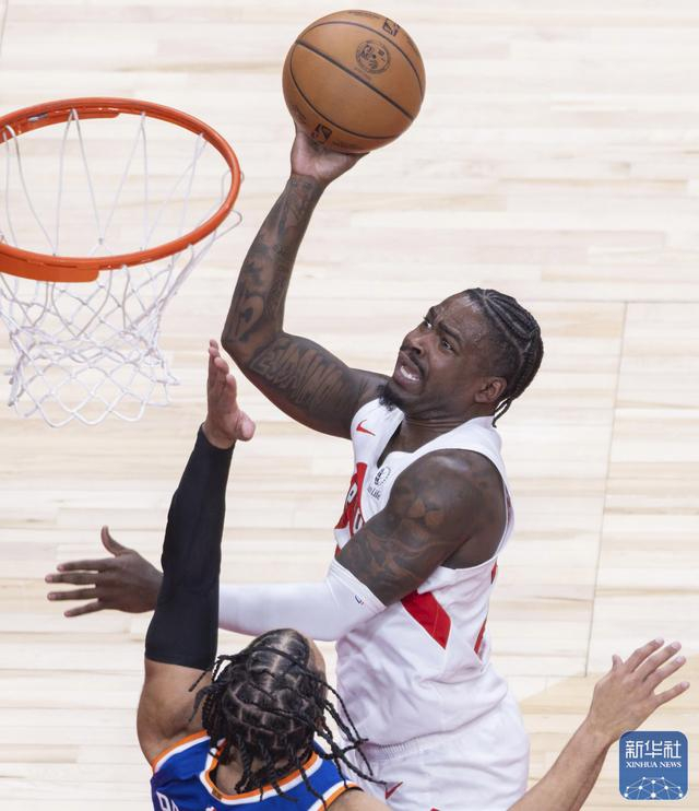 九游娱乐APP入口-篮球 | NBA常规赛:猛龙不敌尼克斯|英格拉姆|篮板球|罗宾逊|布兰登-英格拉姆|迈尔斯·布里奇斯_新浪体育_新浪新闻